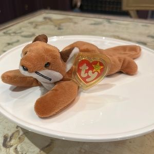 Ty Beanie Babies, Sly the Fox. NWT